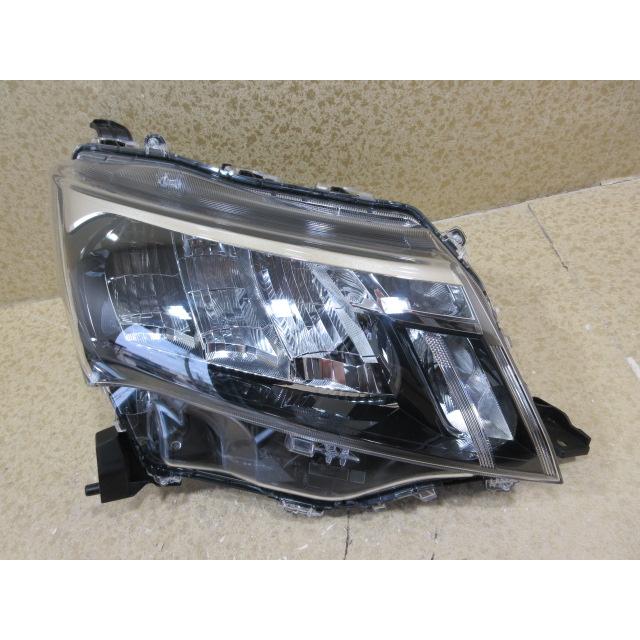 良品 トヨタ ルーミー M900A M910A 後期 純正 LED 右 ヘッドライト
