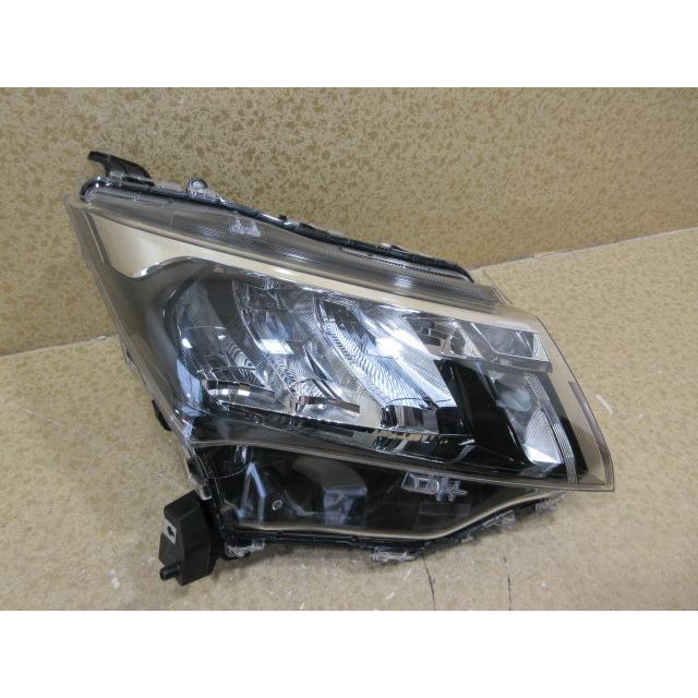 良品 トヨタ ルーミー M900A M910A 後期 純正 LED 右 ヘッドライト