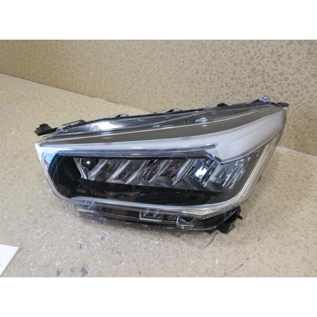 トヨタ ライズ A200A A210A純正 LED 左 ヘッドライト 刻印：AD1