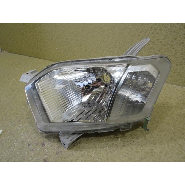 トヨタ プロボックス NCP160V 純正 ハロゲン 左 ヘッドライト KOITO 52