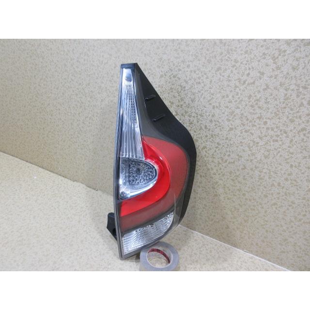 トヨタ アクア NHP10 後期 純正 右 テール ランプ : 株式会社MKParts