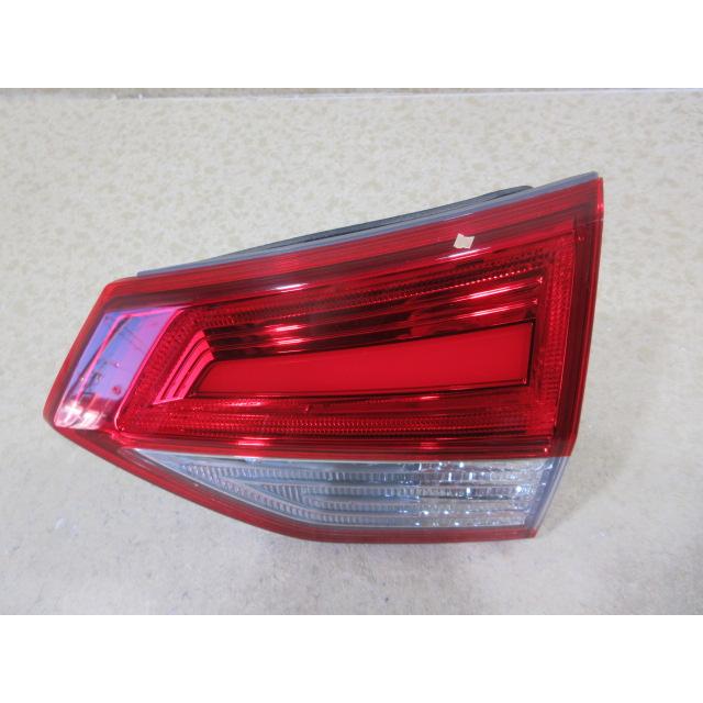 ホンダ フリード GB7 後期 純正 右 トランク テール ランプ 刻印：J0