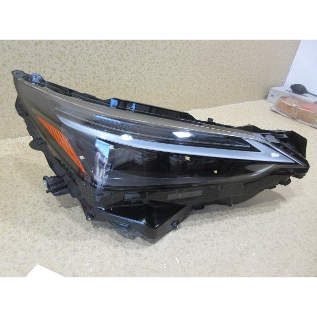 レクサス NX AAZH20/AAZH25 3眼 純正 LED 右 ヘッドライト 81145