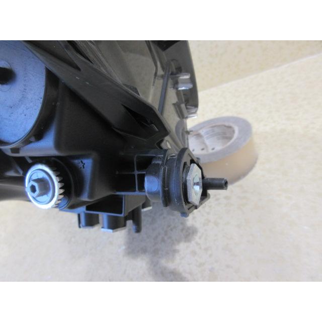 レクサス NX AAZH20/AAZH25 3眼 純正 LED 右 ヘッドライト 81145