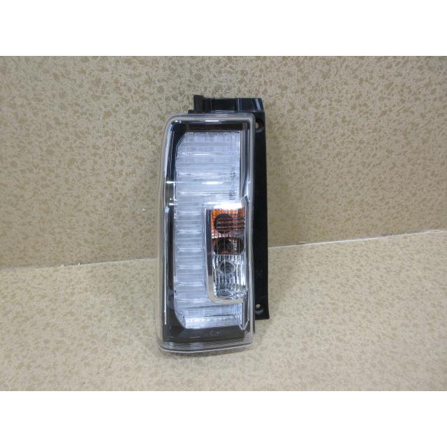 ダイハツ★タントカスタム★LA600S ★テールランプ★インナーブラック★良品 ダイハツ☆タントカスタム☆LA600S☆テールランプ☆インナーブラック