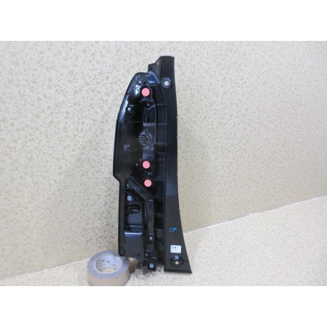 ホンダ N BOX カスタム JF3 純正 右 テール ランプ 刻印：M 33501-TTA