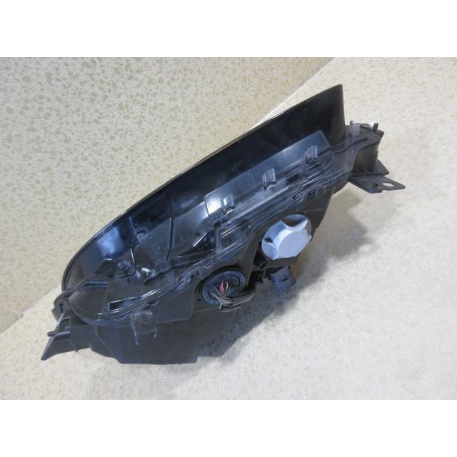 GR86 右ヘッドライト トヨタ GR86 ZN8 純正 LED 右 ヘッドライト 刻印：YA SU003-08626
