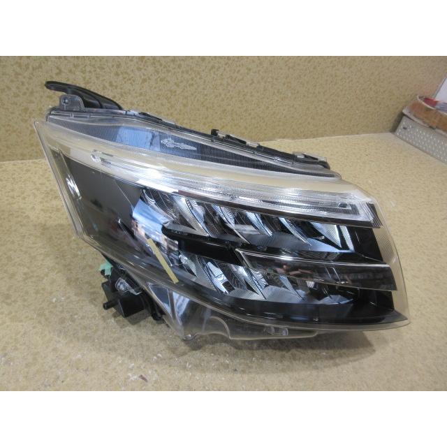 M900 ルーミー/LEDヘッドライト/右 トヨタ ルーミー カスタム M900A/M910A 後期 純正 LED 右 ヘッドライト