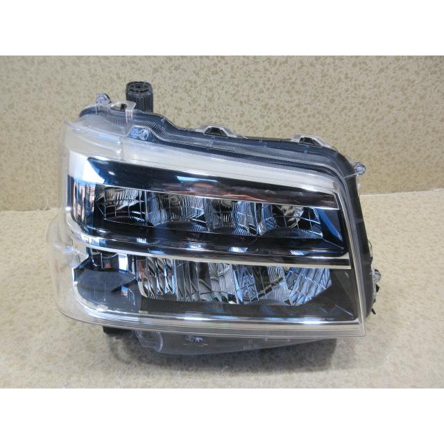 S700Vアトレー　純正ヘッドライト右側用 ダイハツ ハイゼット S700V 純正 LED 右 ヘッドライト 刻印：エR 81130