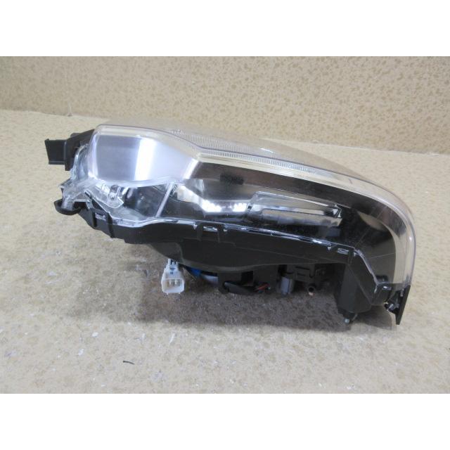 良品 三菱 ミニキャブ U61V/U62V 後期 純正 ハロゲン 左 ヘッドライト