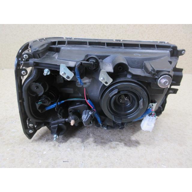 良品 三菱 ミニキャブ U61V/U62V 後期 純正 ハロゲン 左 ヘッドライト