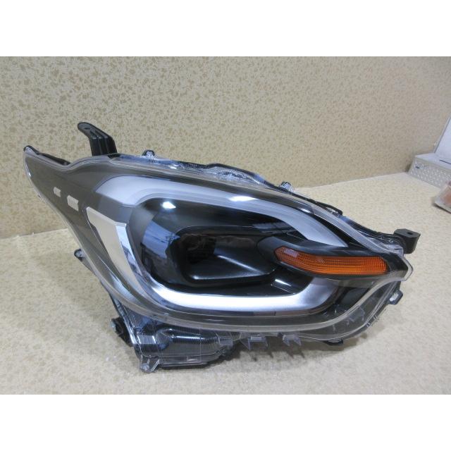 トヨタ シエンタ　 ヘッドライト トヨタ シエンタ MXPL10/MXPL15 純正 LED 右 ヘッドライト 刻印：S1