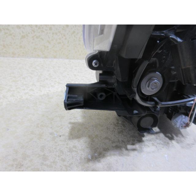 RAV4【MXAA54】左ヘッドランプ トヨタ RAV4 MXAA52/MXAA54 純正 LED 左 ヘッドライト 刻印：A STANLEY
