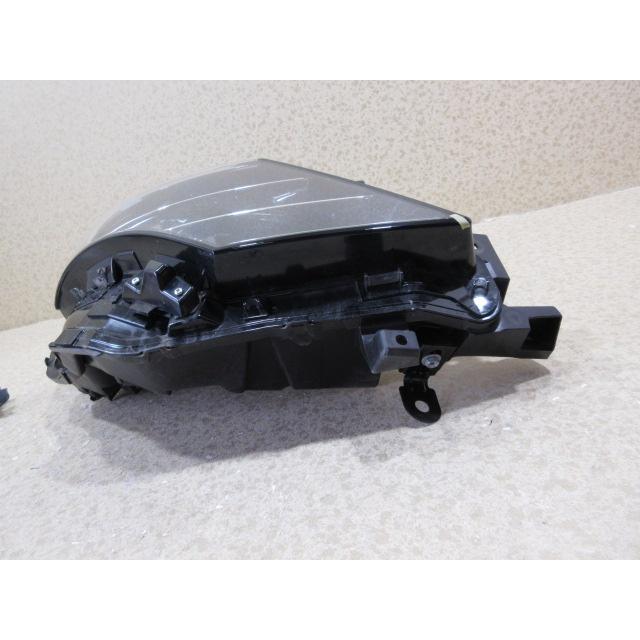 日産 セレナ C28 純正 LED 右 ヘッドライト 刻印：C : 株式会社MKParts