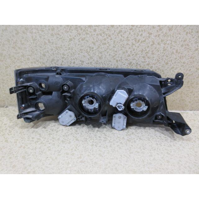 トヨタ コースター XZB50 純正 ハロゲン 左 ヘッドライト 81170-36530