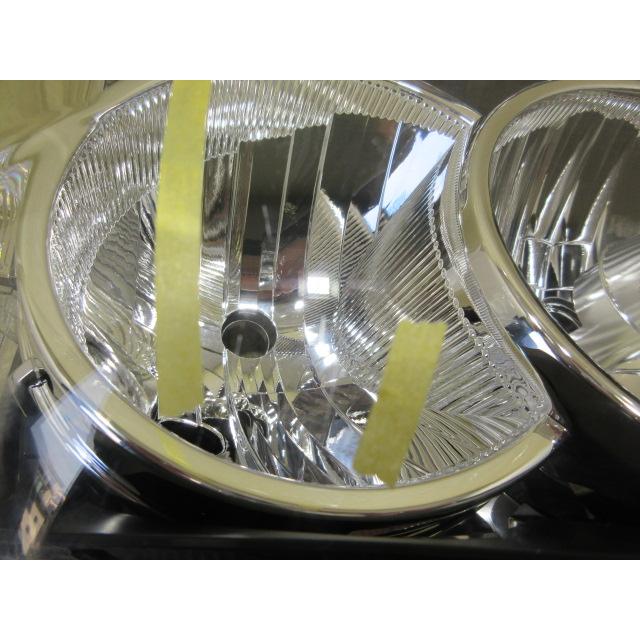 ダイハツ アトレー ワゴン S321G/S331G 中期 純正 HID 右 ヘッドライト