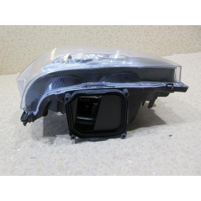 ダイハツ アトレー ワゴン S321G/S331G 中期 純正 HID 右 ヘッドライト