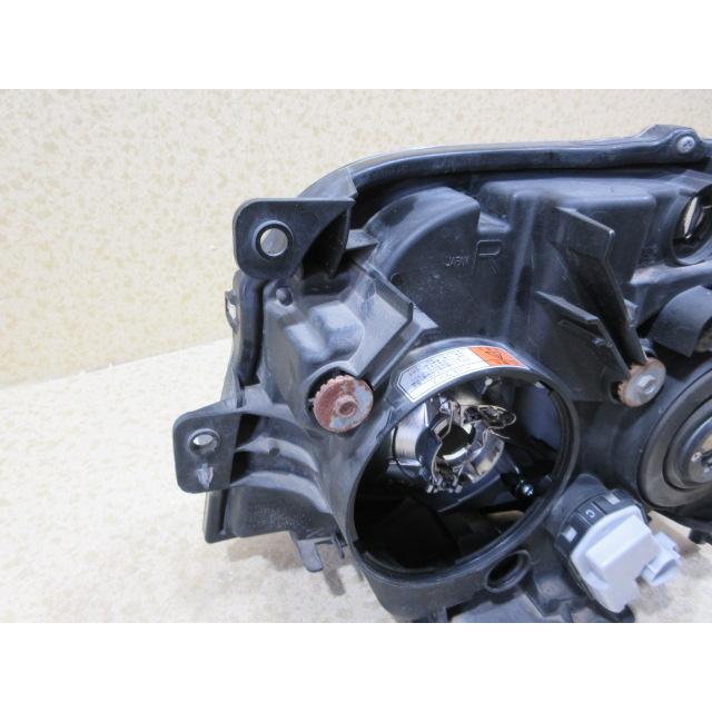 ダイハツ アトレー ワゴン S321G/S331G 中期 純正 HID 右 ヘッドライト