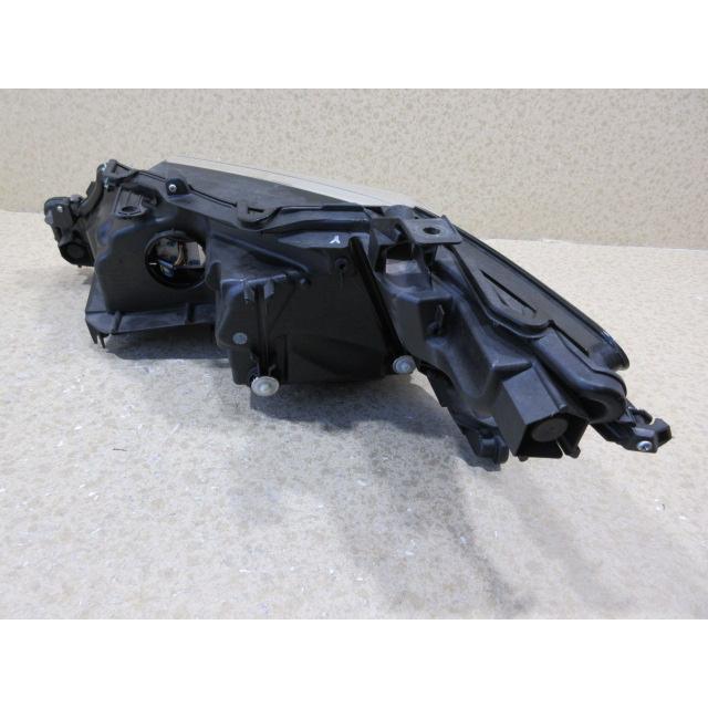 トヨタ カムリ AXVH70 純正 LED 右 ヘッドライト 81145-33E71 : 株式