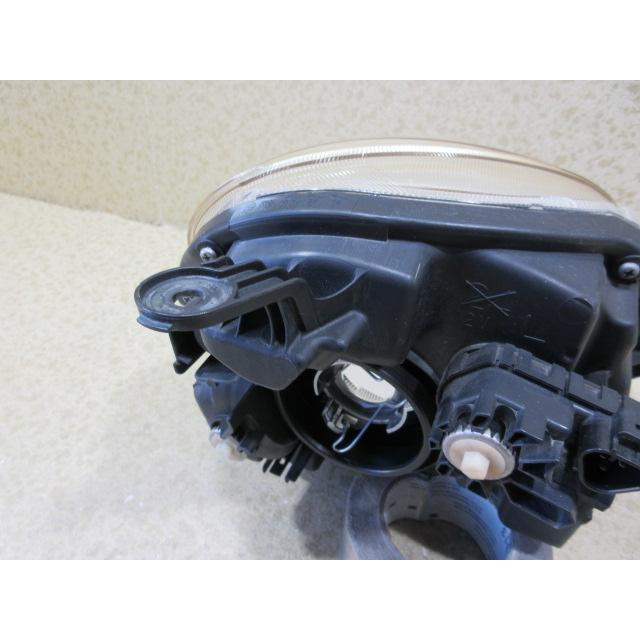 ダイハツ キャスト LA250S/LA260S 純正 ハロゲン 左 ヘッドライト