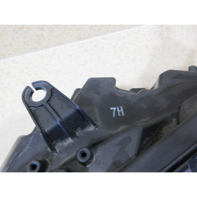 良品 トヨタ ハリアー MXUA80/AXUH85 純正 LED 左 ヘッドライト 刻印