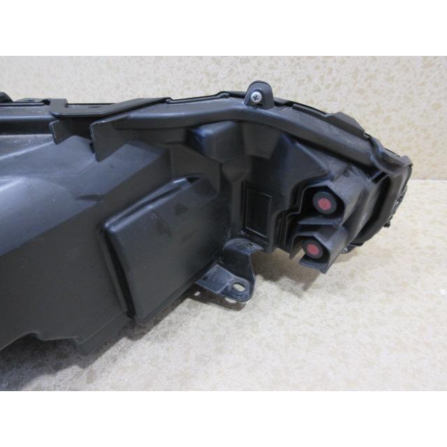 良品 トヨタ ハリアー MXUA80/AXUH85 純正 LED 左 ヘッドライト 刻印