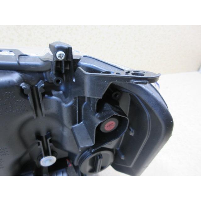 良品 ダイハツ ムーヴ キャンバス LA850S/LA860S 純正 LED 右 ヘッド