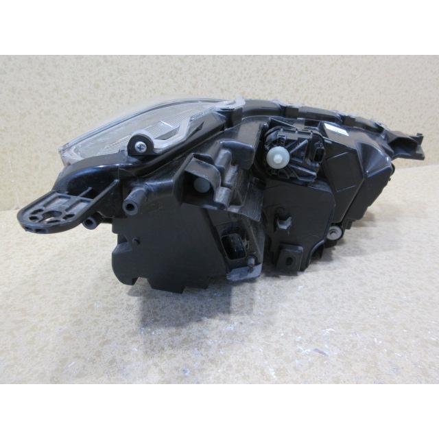 良品 トヨタ ライズ A200A/A210A 純正 LED 左 ヘッドライト 刻印：AD