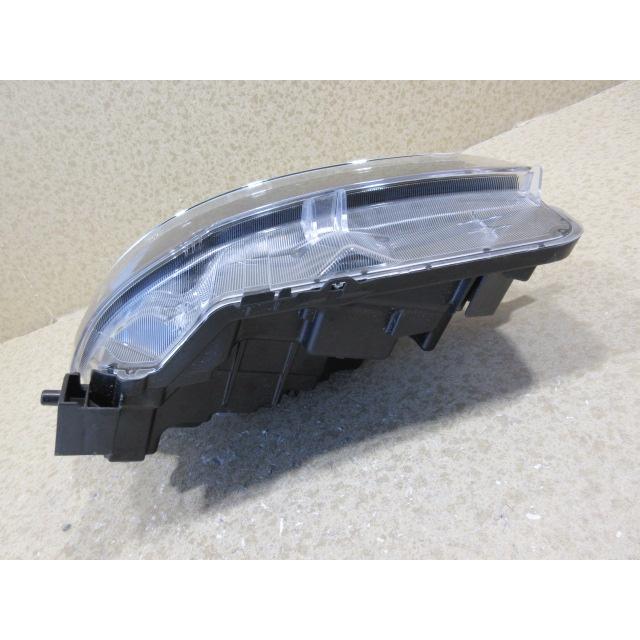 良品 ダイハツ ムーヴ カスタム LA150S/LA160S 後期 純正 LED 右