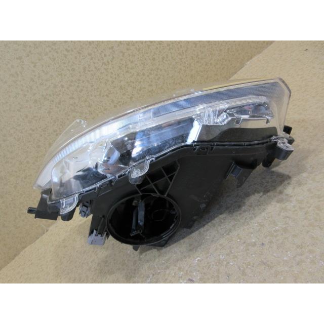 トヨタ ルーミー カスタム M900A/M910A 純正 LED 右 ヘッドライト