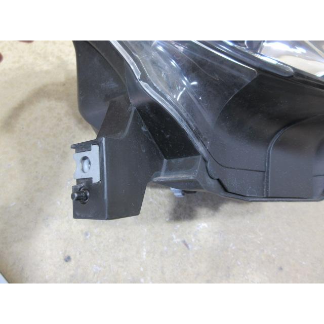トヨタ 86 ZN6 後期 純正 LED 右 ヘッドライト 刻印：A5 SU003-11678