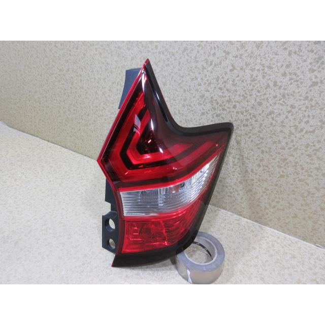 良品 日産 ノート E12 後期 純正 右 テールランプ : 株式会社MKParts