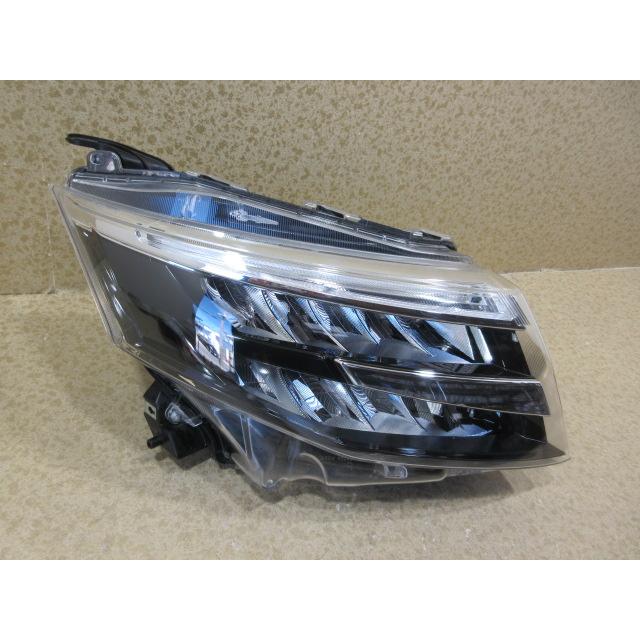 良品 トヨタ ルーミー カスタム M900A/M910A 後期 純正 LED 右 ヘッド