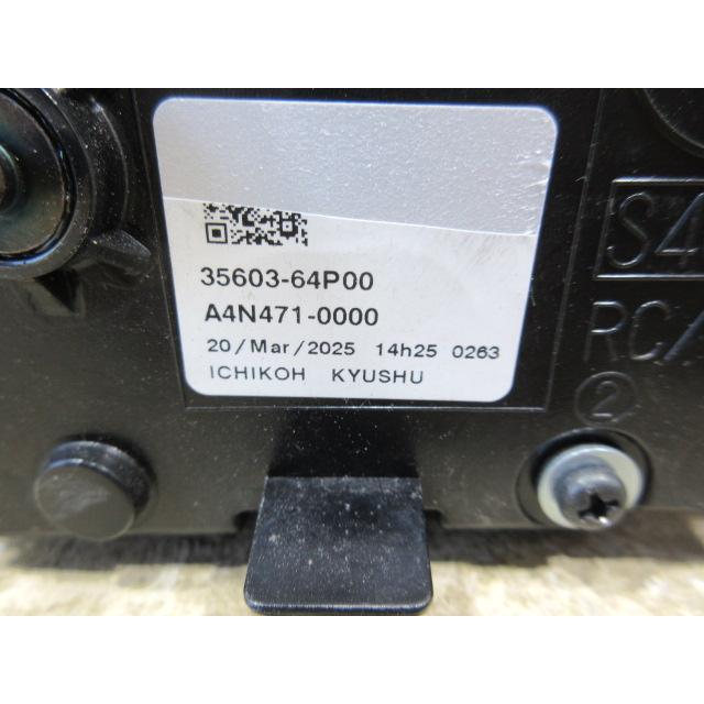 スズキ エブリィ ワゴン DA17W 純正 右 テール ランプ 35650-64P00