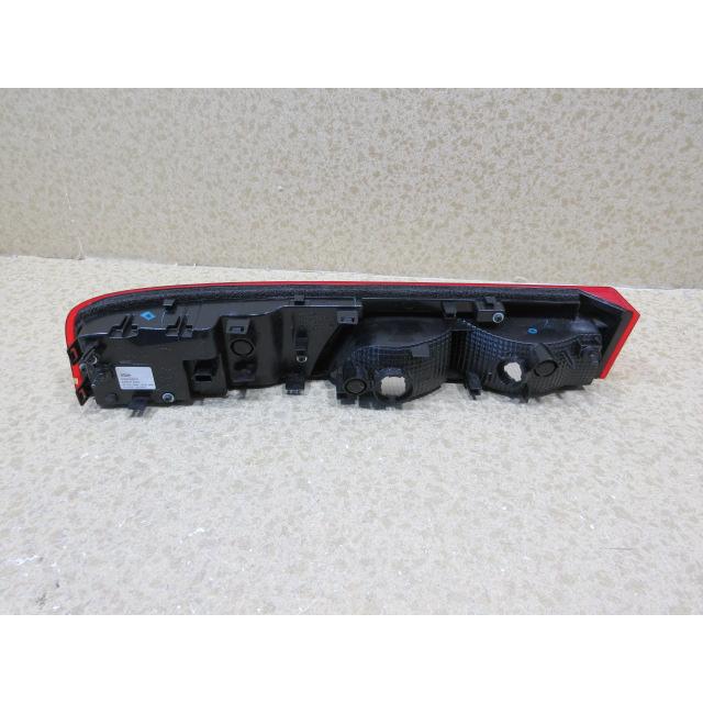 スズキ エブリィ ワゴン DA17W 純正 右 テール ランプ 35650-64P00