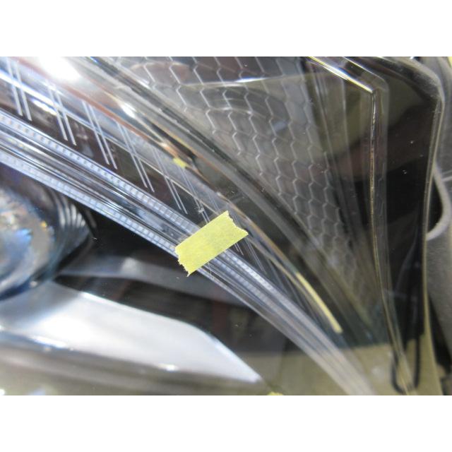 良品 メルセデス・ベンツ Cクラス W205 後期 純正 MULTI BEAM LED 右