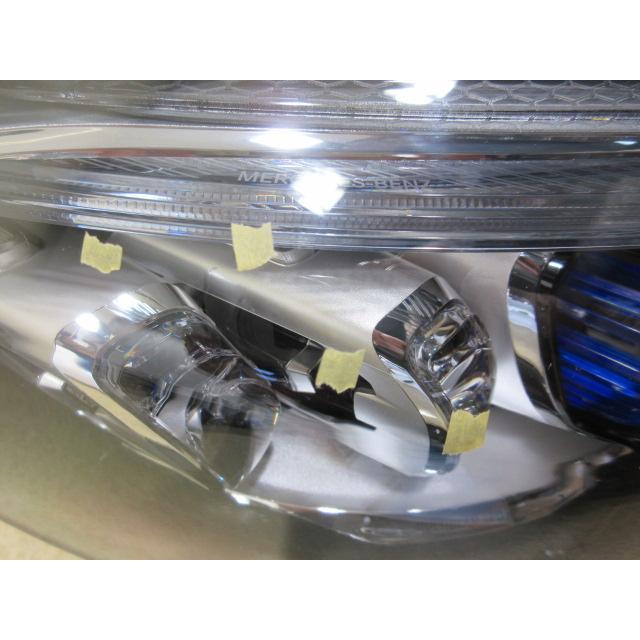 良品 メルセデス・ベンツ Cクラス W205 後期 純正 MULTI BEAM LED 右
