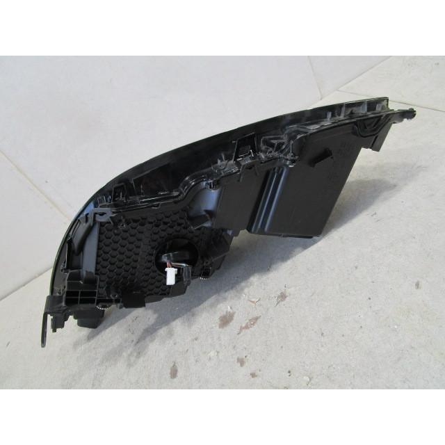純正　トヨタ　クラウン　AZSH20 ヘッドライト　左 良品 トヨタ クラウン RS シーケンシャル AZSH20 純正 LED 右