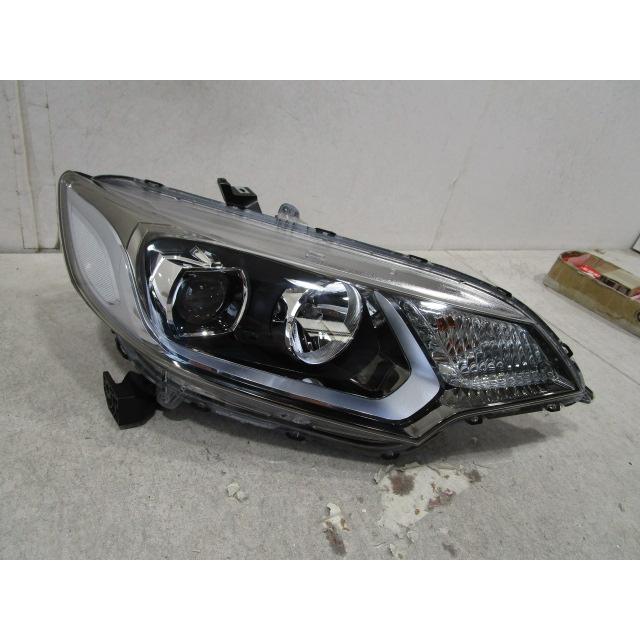 ホンダ フィット 右ヘッドライト ホンダ フィット HV GP5 前期 純正 LED 右ヘッドライト : 株式