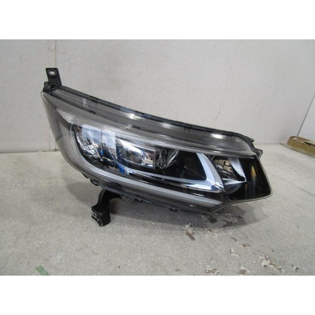 良品 ホンダ フリード HV GB7 純正 LED 右ヘッドライト : 株式