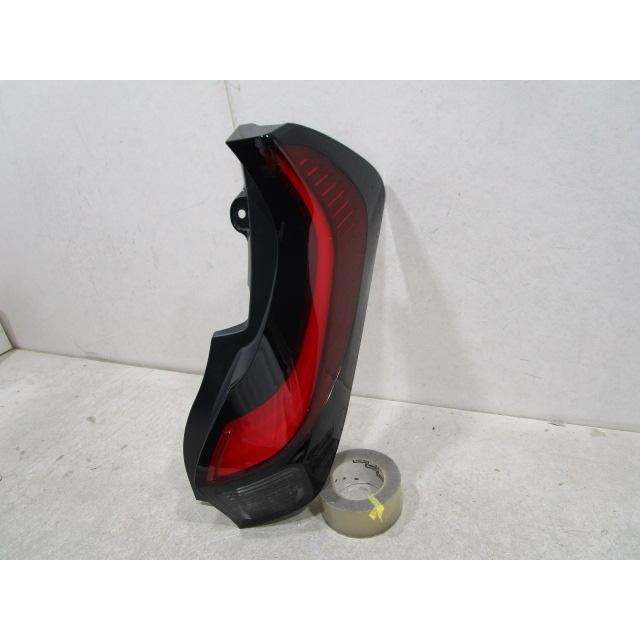 トヨタ アクア MXPK10 純正 右テールランプ : 株式会社MKParts - 通販