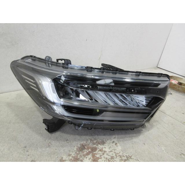 ホンダ　純正オデッセイRC右ヘッドライト ホンダ 純正 オデッセイ 《 RC1 》 右ヘッドライト P70300