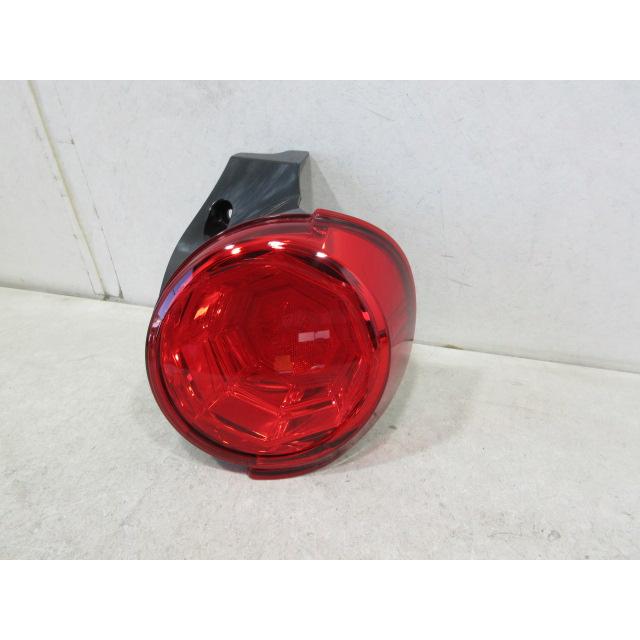 良品 ダイハツ キャスト LA250S 純正 右テールランプ : 株式会社