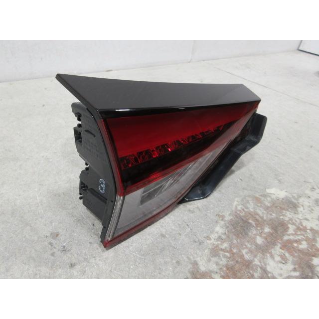 良品 三菱 エクリプスクロス GL3W 後期 純正 左 トランクテールランプ 