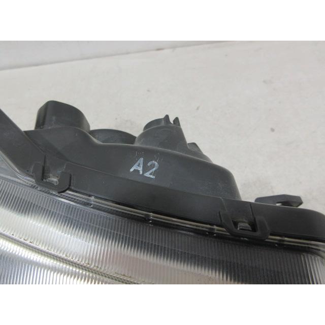 ダイハツ ウェイク LA700S/LA710S 純正 ハロゲン 右ヘッドライト