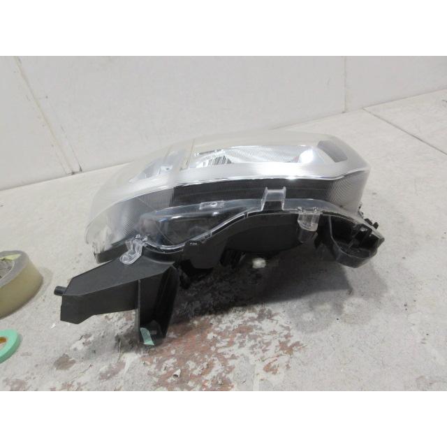 ダイハツ ウェイク LA700S/LA710S 純正 ハロゲン 右ヘッドライト