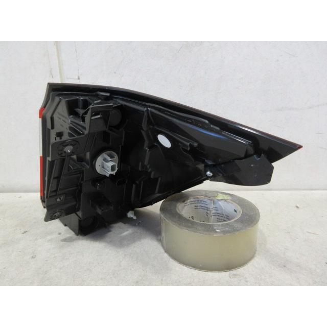 ホンダ FIT GR1.2.3.4純正テールランプ