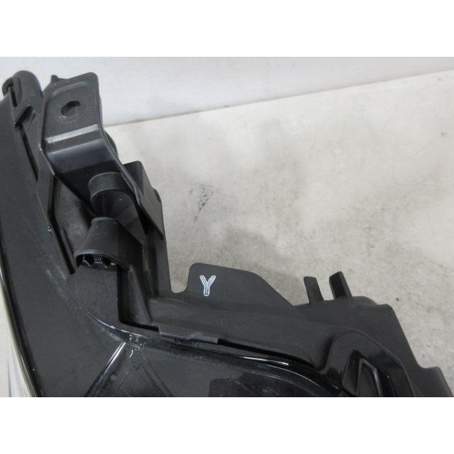 トヨタ カムリ AXVH70 純正 LED 右ヘッドライト : 株式会社