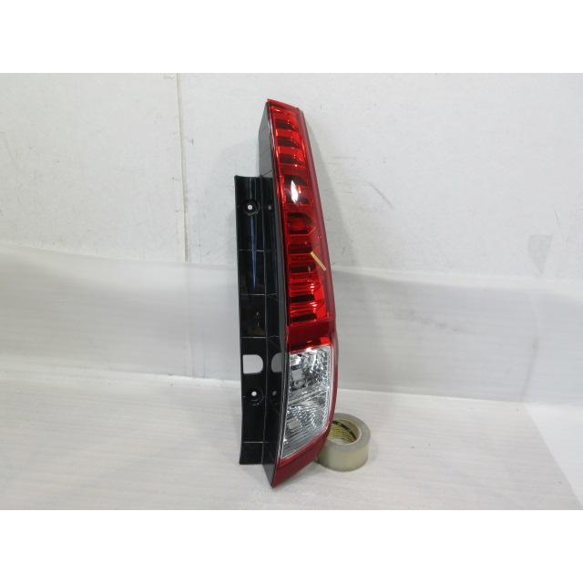 ルーミー　右後ろ　テールランプ トヨタ ルーミー M900A/M910A 純正 右テールランプ : 株式会社MKParts