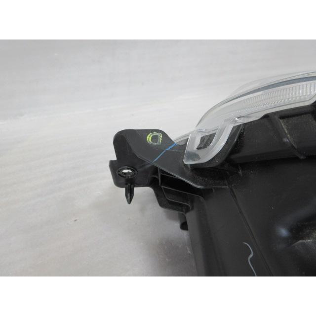 良品 トヨタ タウンエース S403M/S413M 純正 LED 右 ヘッドライト